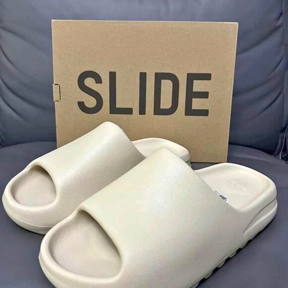 Yeezy slides - Bone - Picture 2 of 2